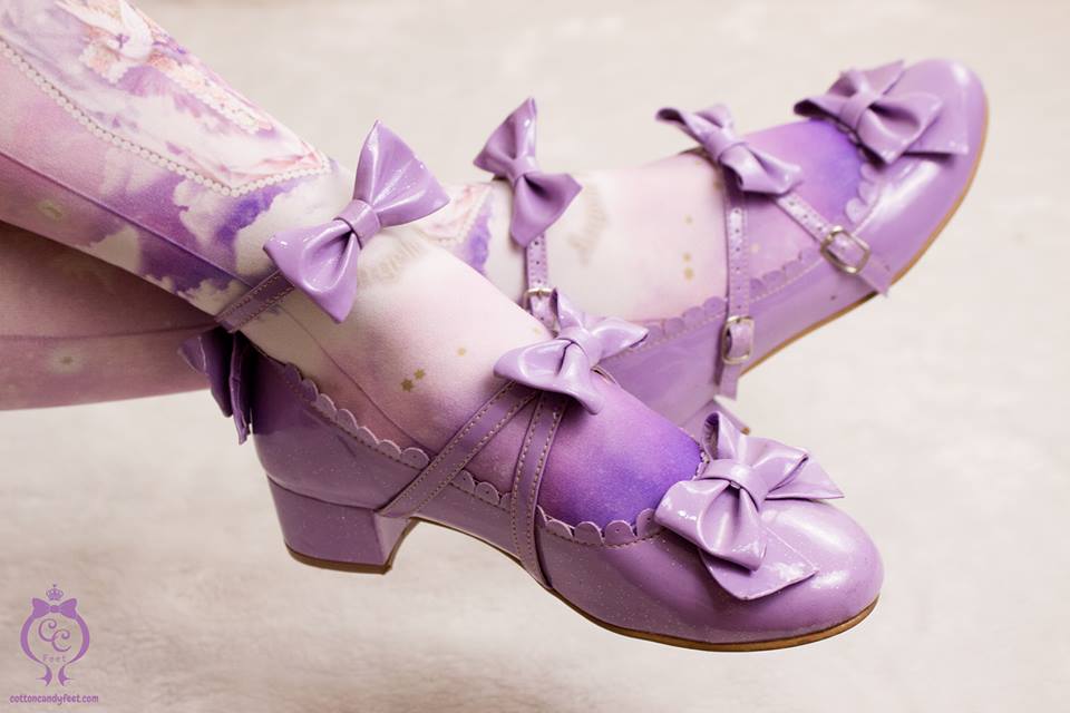 [36BR] Shiny Unicorn Queen - shiny lavender with glitter