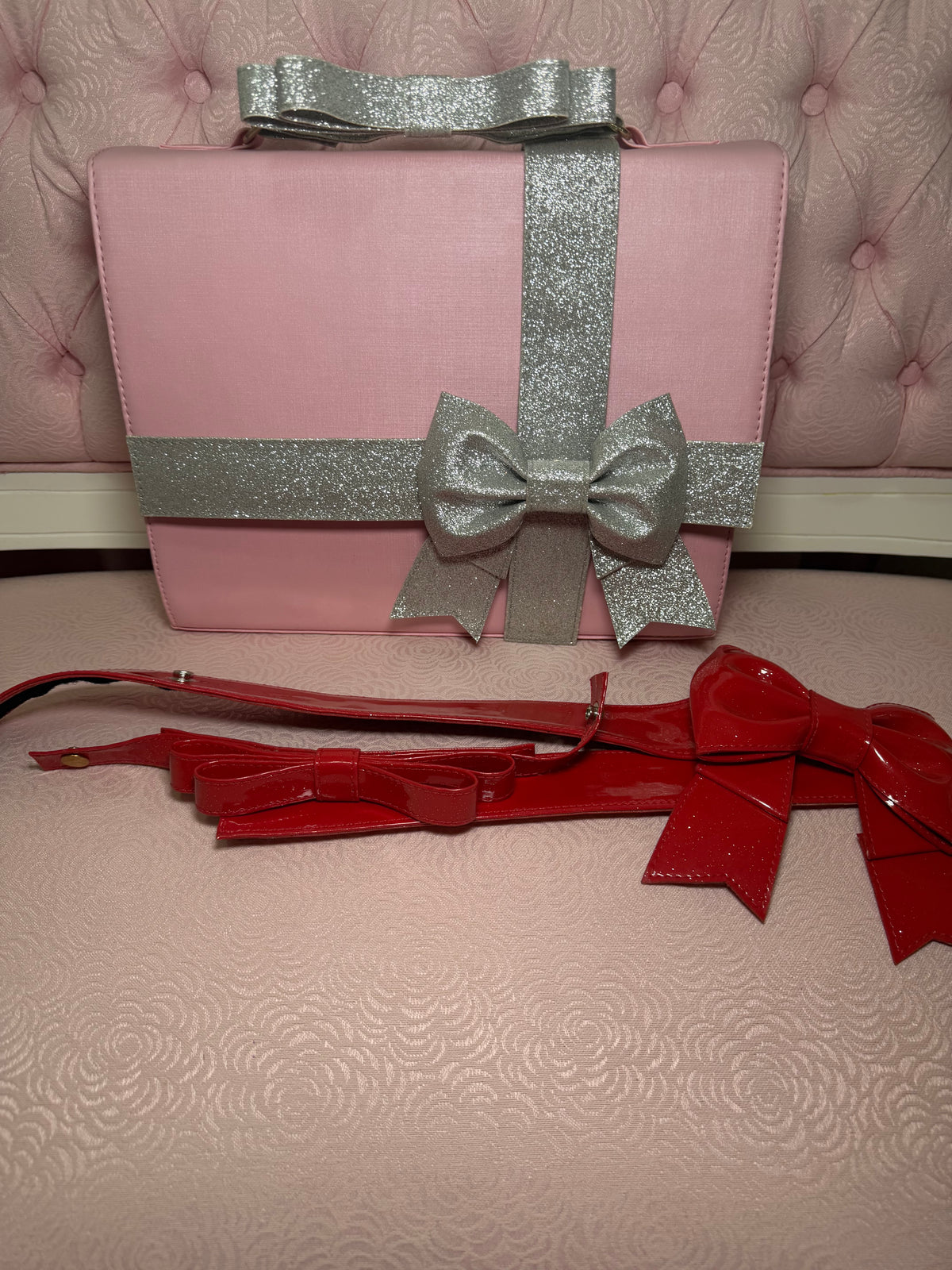 Wrapped Dreamy Present - light pink