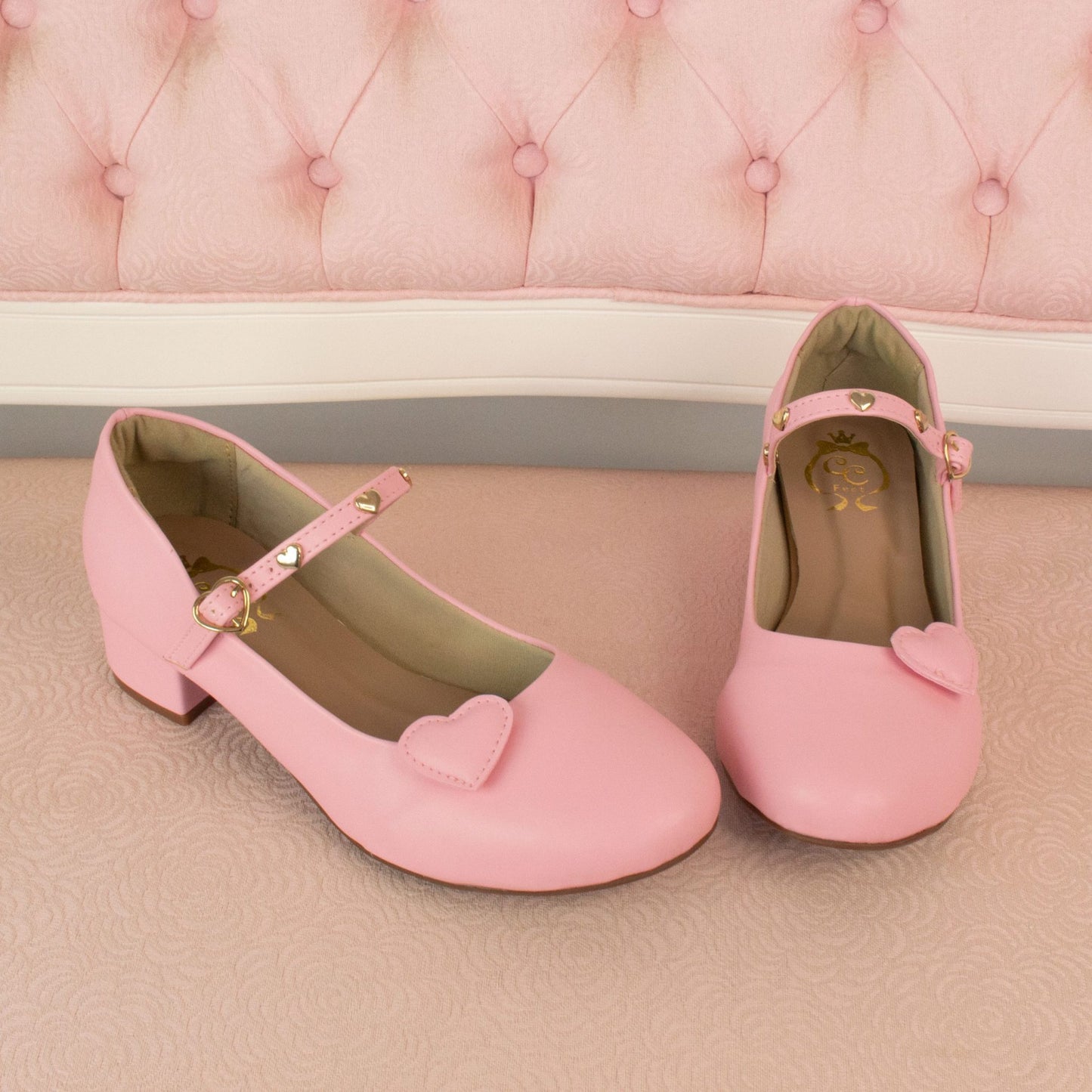 [38BR] Pop-up Heart Shoes - Light Pink
