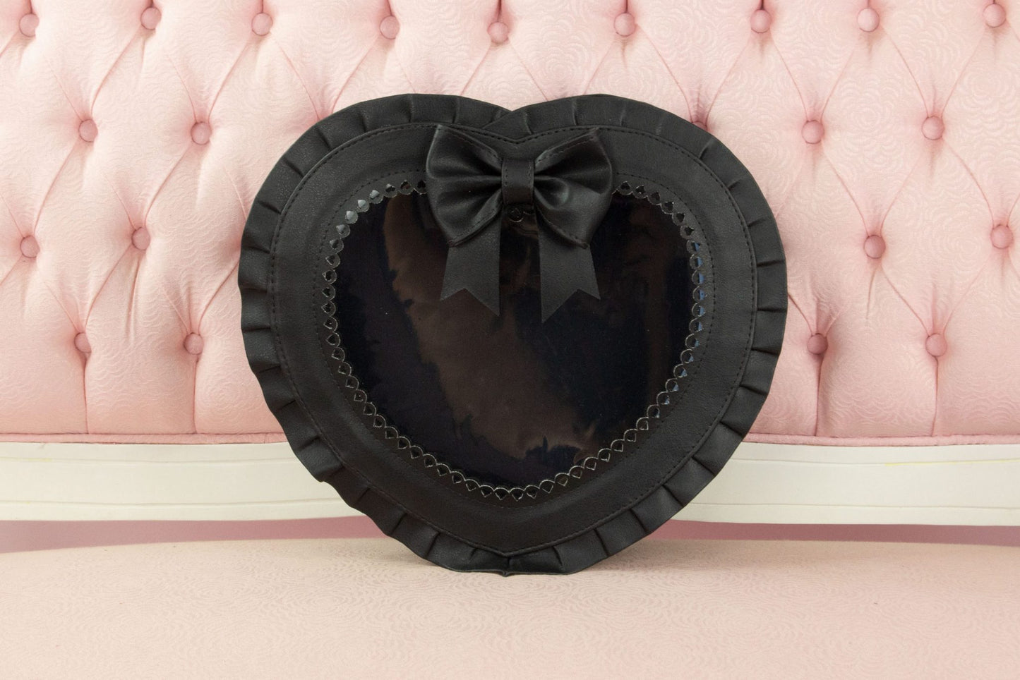 Frilly Lovely Heart Ita Bag - Black